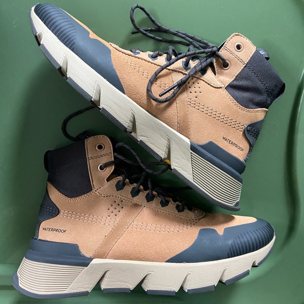 Men’s Sorel Waterproof boots 7